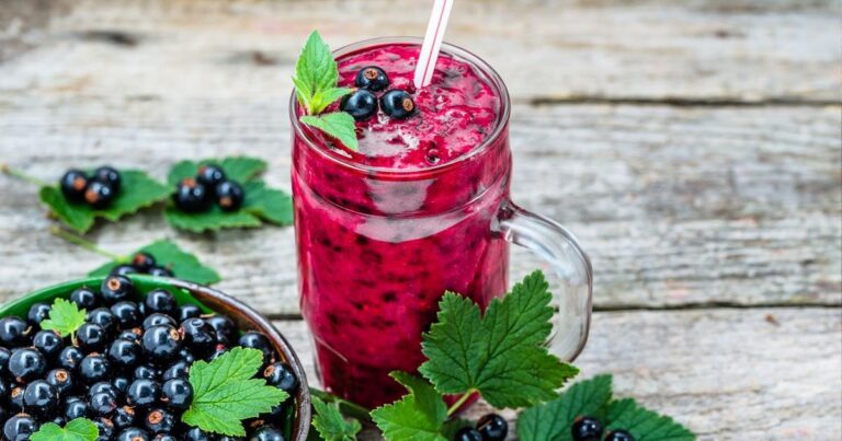 Blackcurrant 6002 flavour concentrate reference image