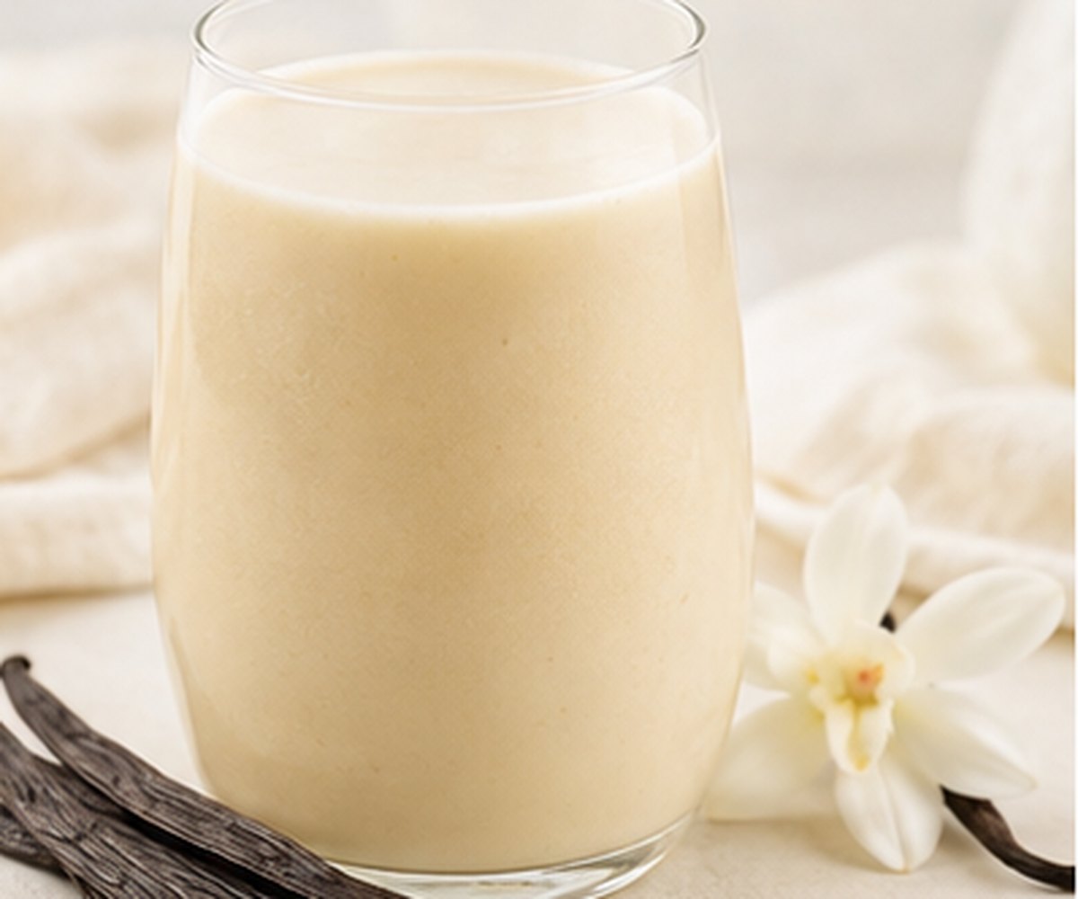 Creamy vanilla drink with vanilla beans for Vanilla 6001 flavour